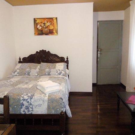 Nydia'S Trujillo City Hostel Buitenkant foto